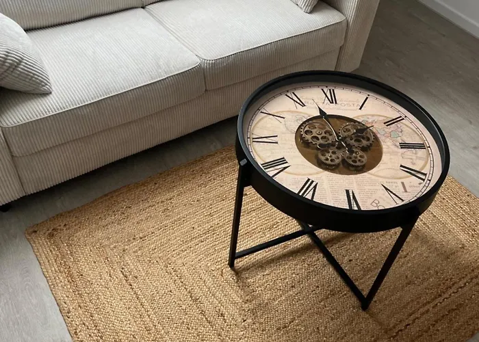 Apartment Mailiving *