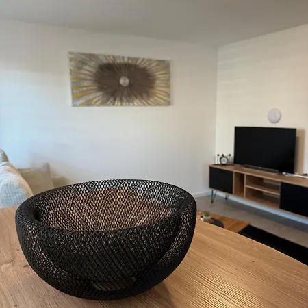 Apartment Mailiving